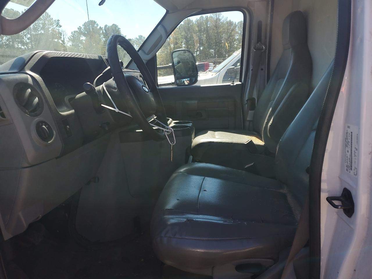 FORD ECONOLINE E350 SUPER DUTY CUTAWAY VAN