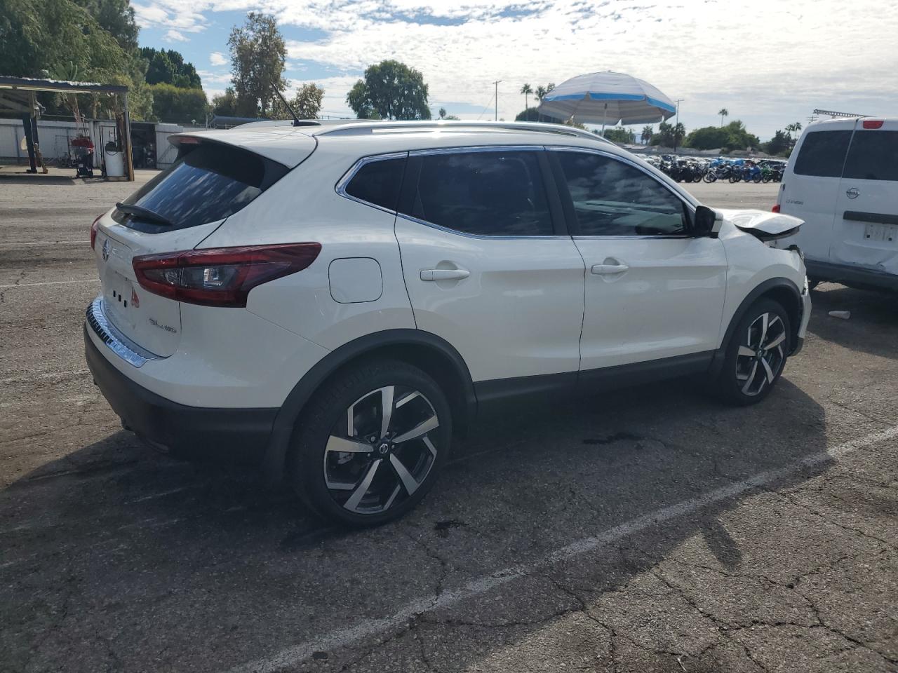 NISSAN ROGUE SPORT SL
