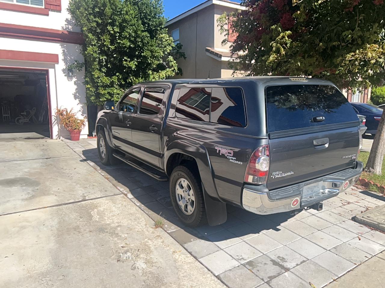 TOYOTA TACOMA DOUBLE CAB PRERUNNER