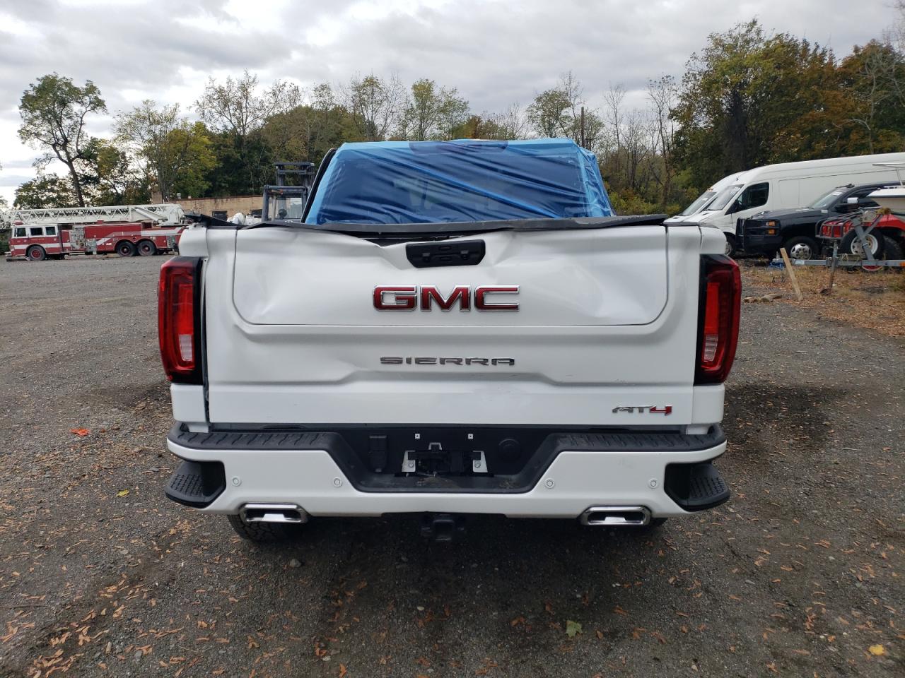 GMC SIERRA K1500 AT4