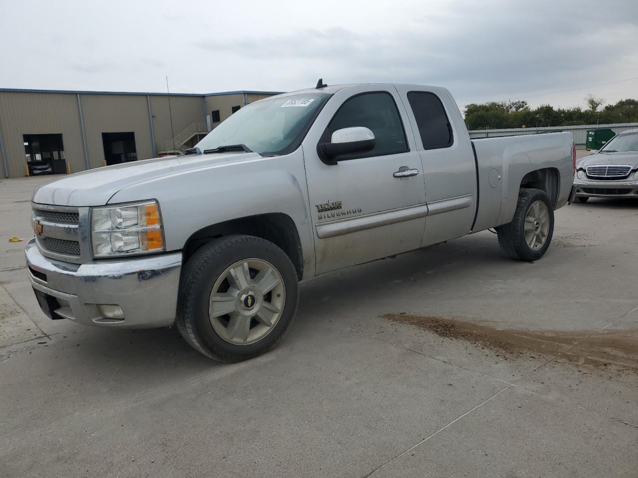 CHEVROLET SILVERADO C1500 LT