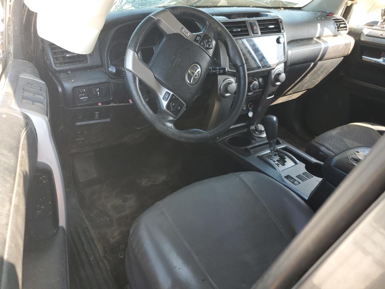 TOYOTA 4RUNNER SR5/SR5 PREMIUM