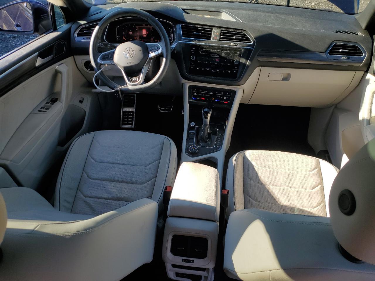 VOLKSWAGEN TIGUAN SEL R-LINE BLACK