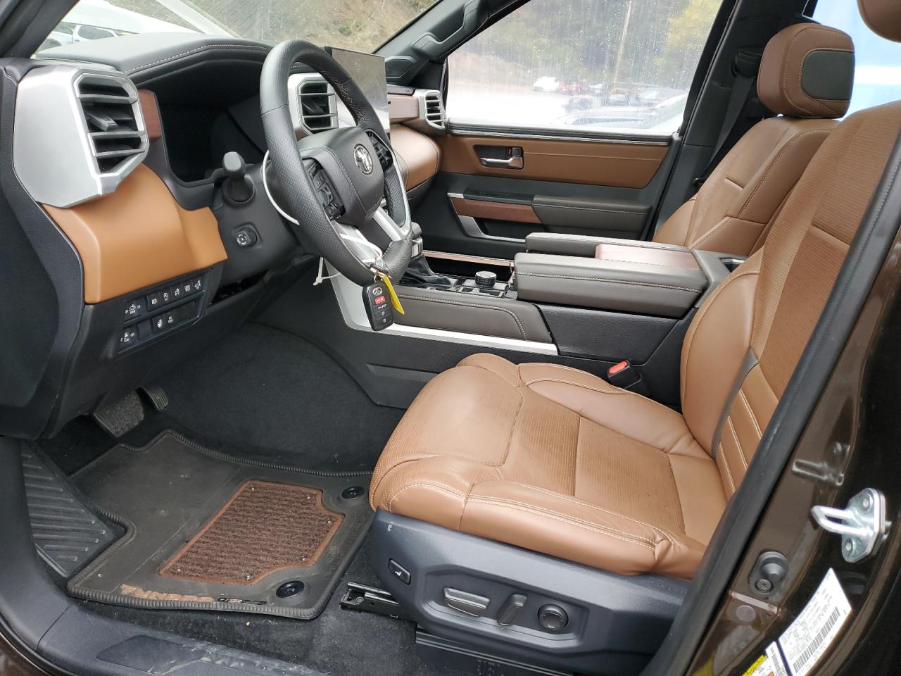 TOYOTA TUNDRA CREWMAX PLATINUM