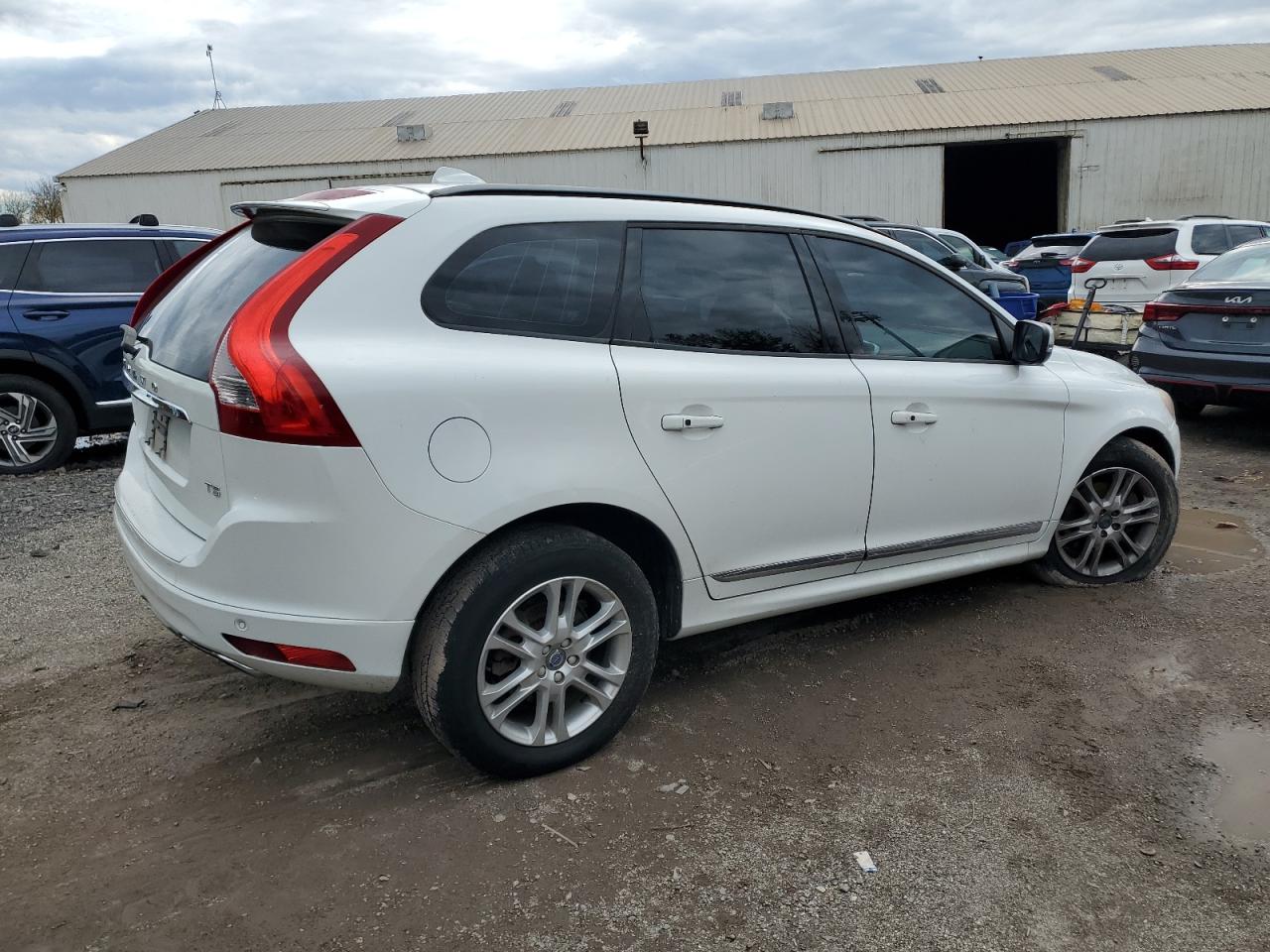 VOLVO XC60 T5