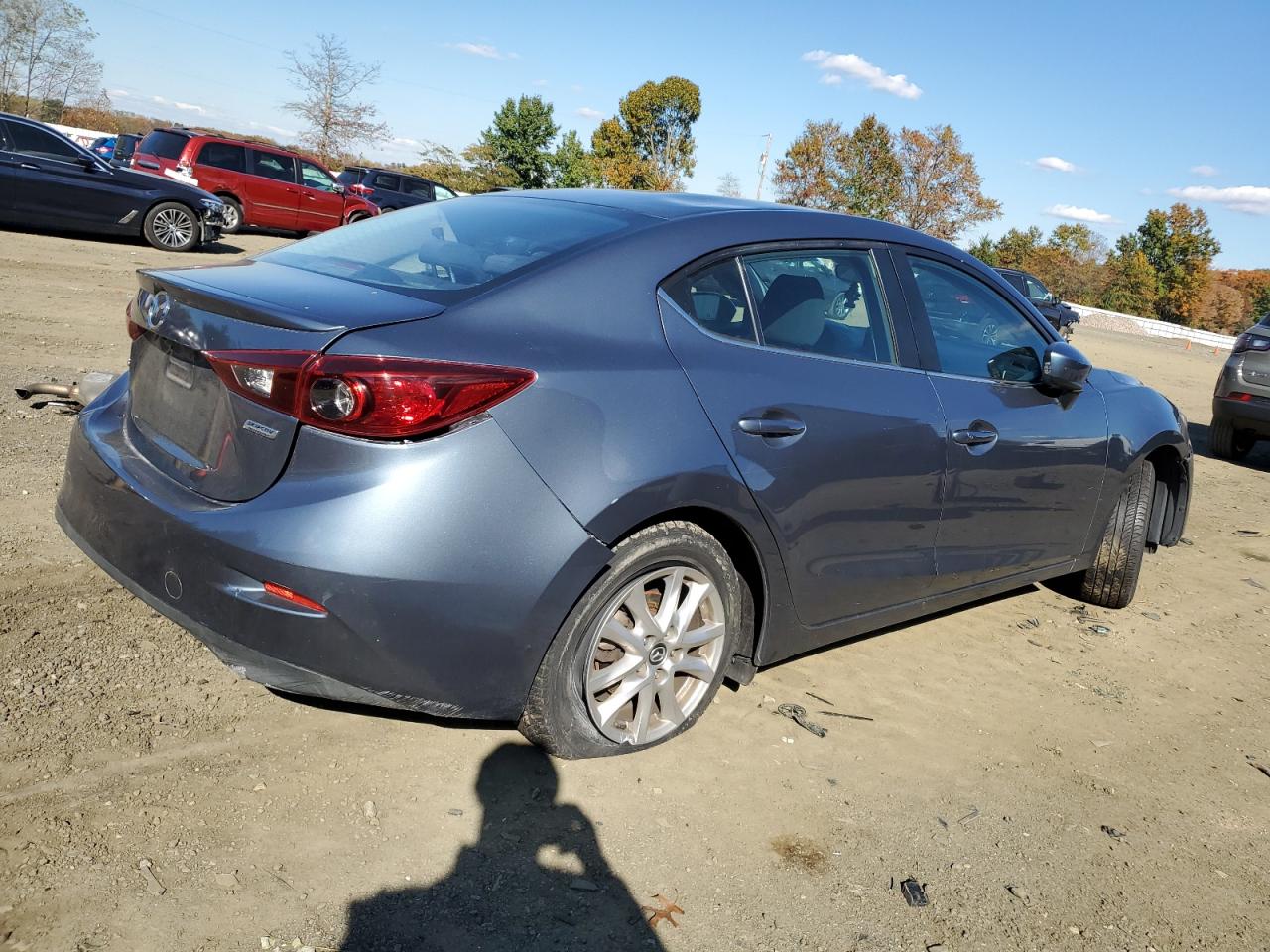 MAZDA 3 TOURING