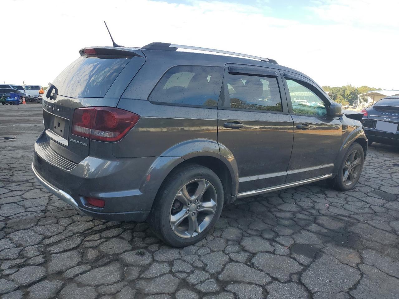 DODGE JOURNEY CROSSROAD