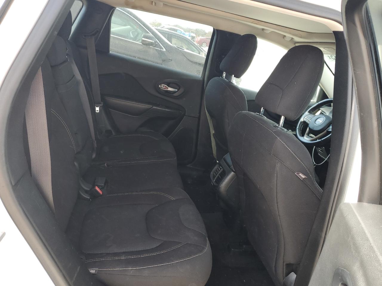 JEEP GRAND CHEROKEE LATITUDE