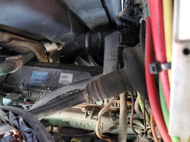 2017 VOLVO VNL #3285721660