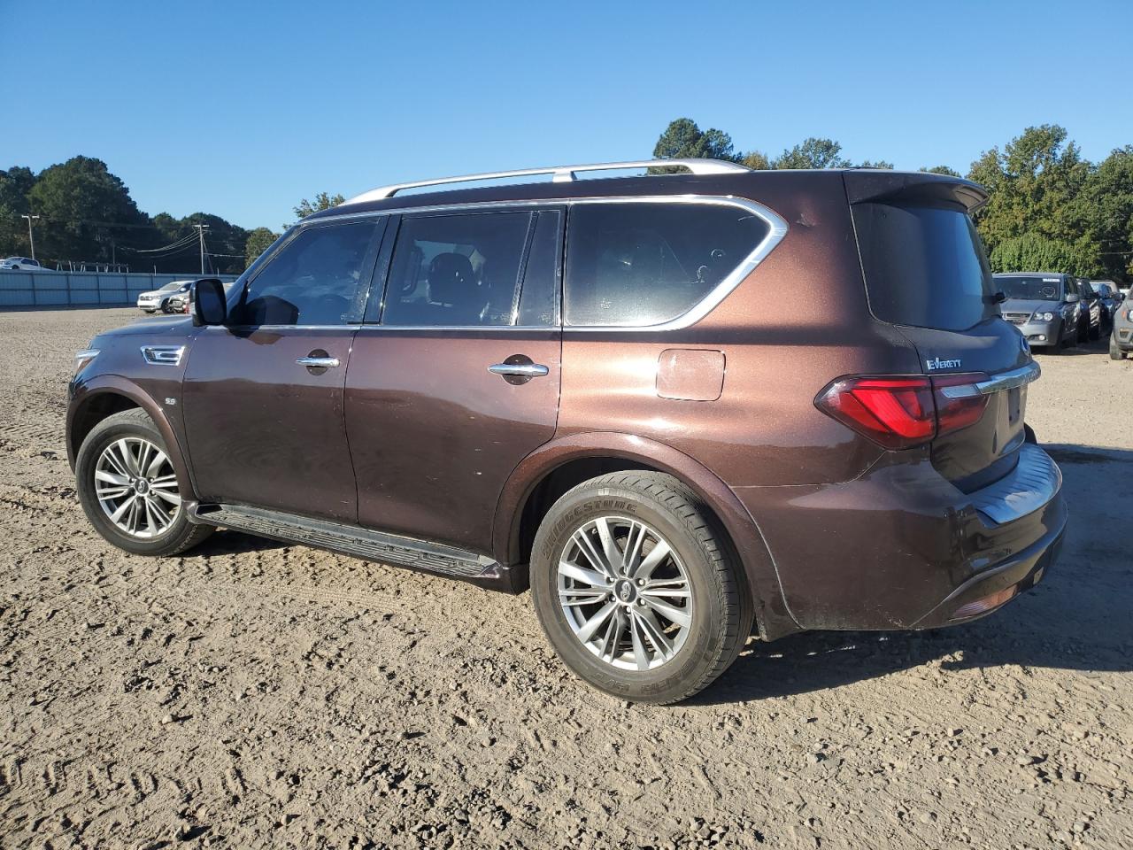 INFINITI QX80 BASE