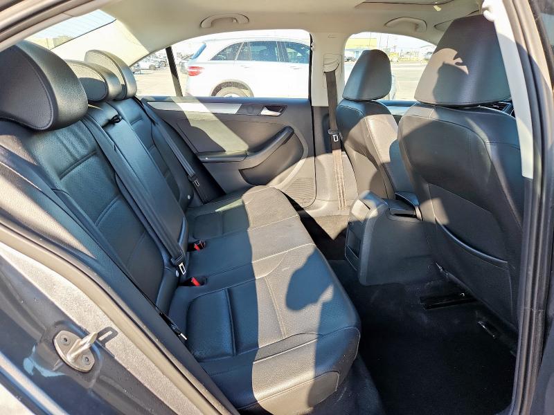 2017 VOLKSWAGEN JETTA SE - 3VWB67AJ0HM258712