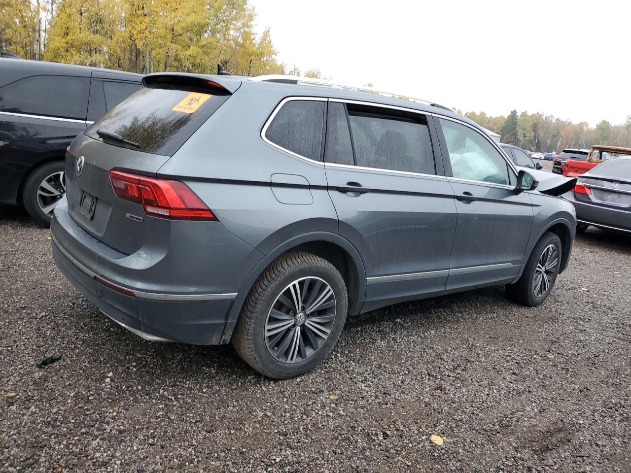 VOLKSWAGEN TIGUAN SEL PREMIUM R-LINE