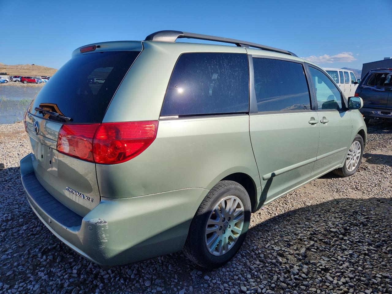 TOYOTA SIENNA XLE