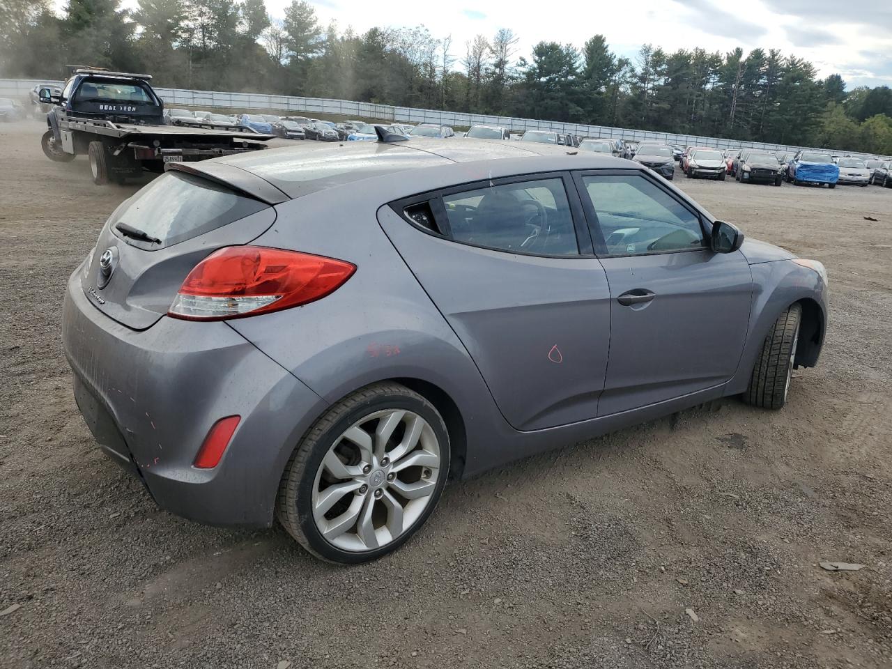 HYUNDAI VELOSTER
