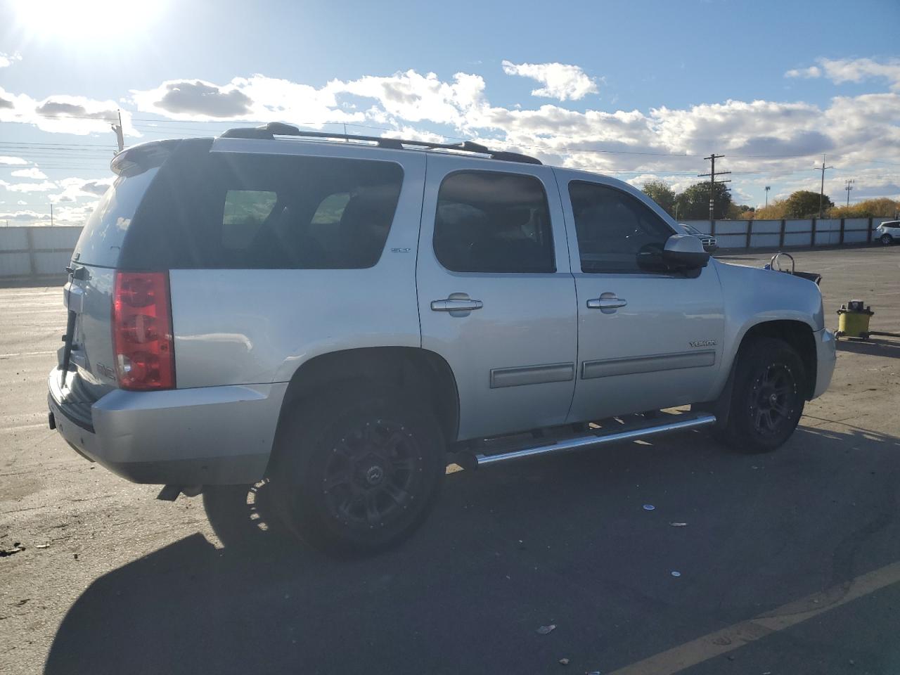 GMC YUKON SLT