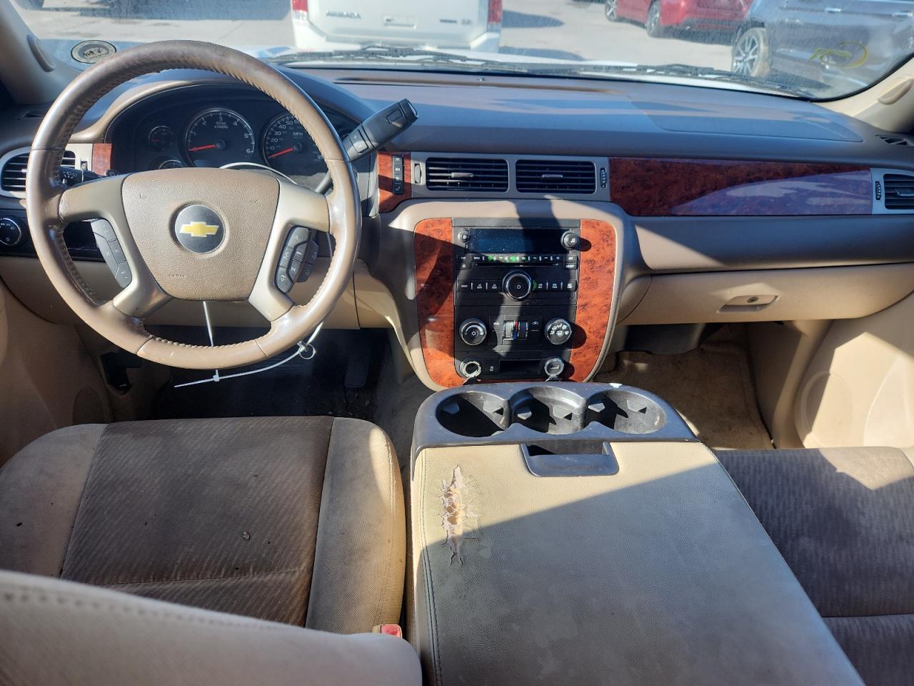 CHEVROLET TAHOE C1500 LS