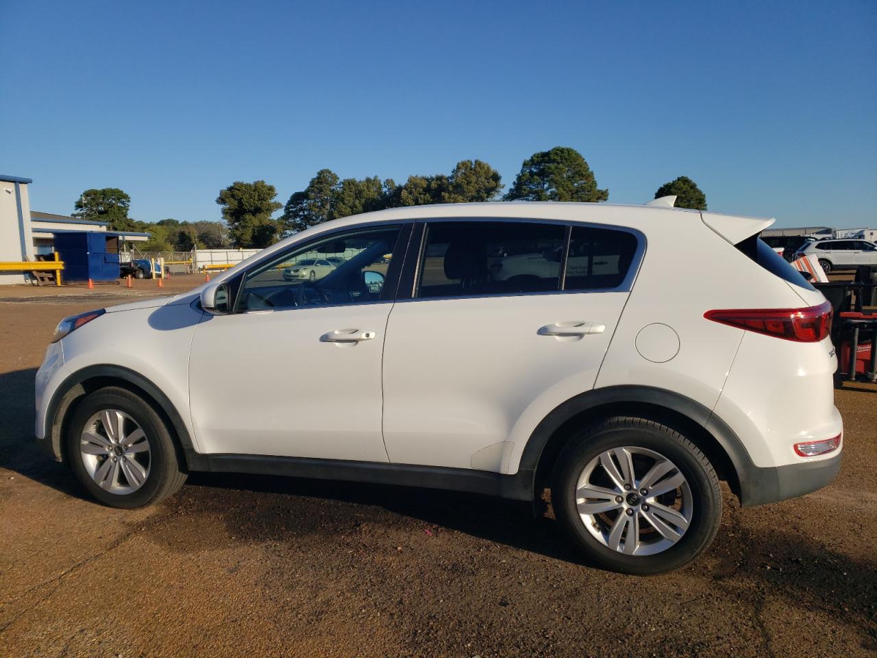 KIA SPORTAGE LX