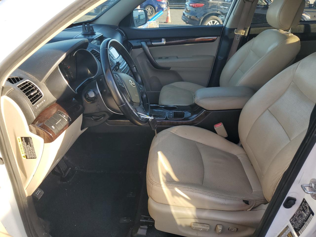 Lot #3310301047 2014 KIA SORENTO LX