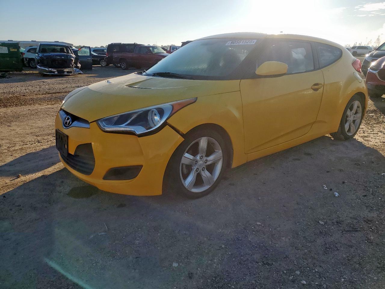 Lot #3317992900 2013 HYUNDAI VELOSTER