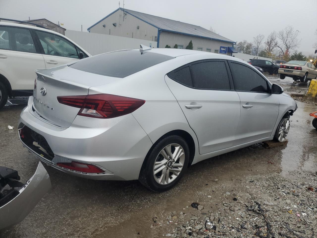 HYUNDAI ELANTRA SEL