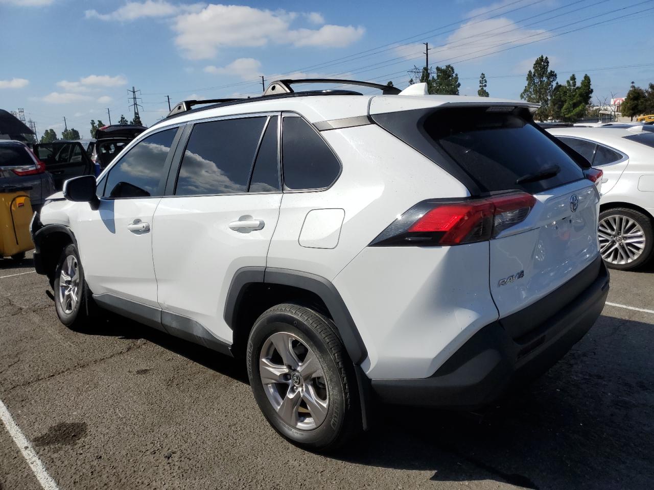 TOYOTA RAV4 XLE