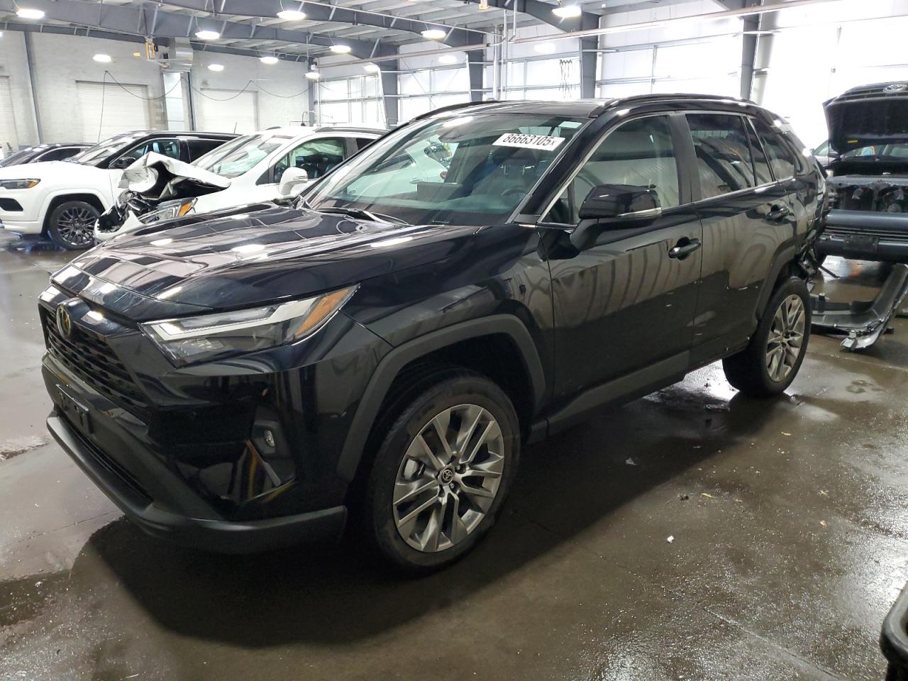 TOYOTA RAV4 XLE PREMIUM