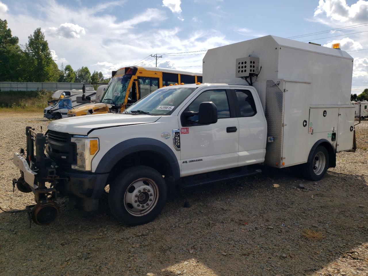 FORD F-550 SUPER DUTY