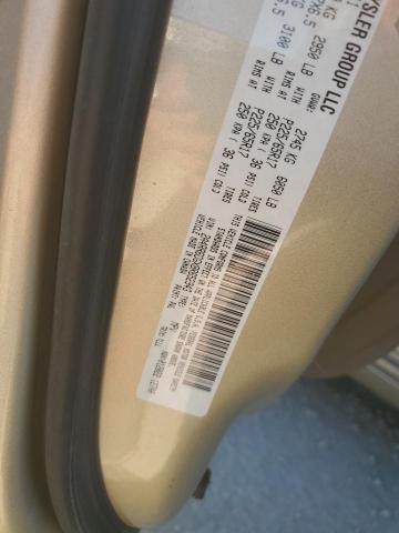 2011 CHRYSLER TOWN & COU - 2A4RR6DGXBR652943