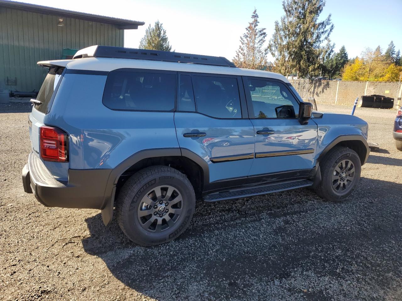 TOYOTA LAND CRUISER BASE