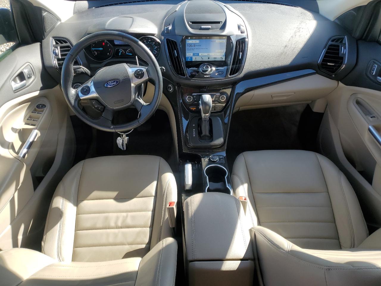 FORD ESCAPE TITANIUM