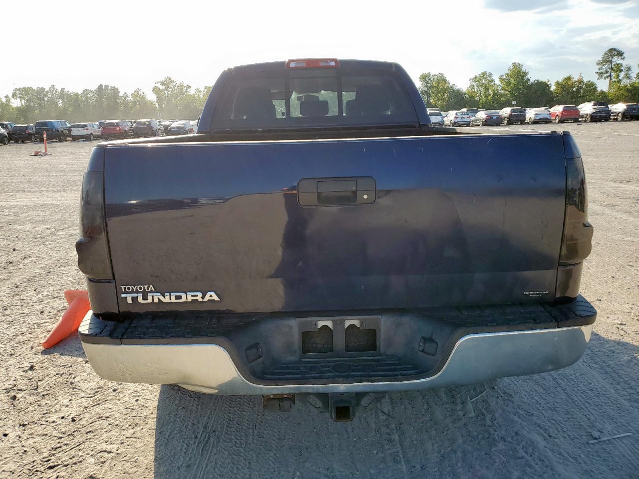 TOYOTA TUNDRA DOUBLE CAB SR5