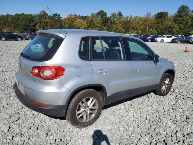 2011 VOLKSWAGEN TIGUAN S - WVGBV7AX2BW543263