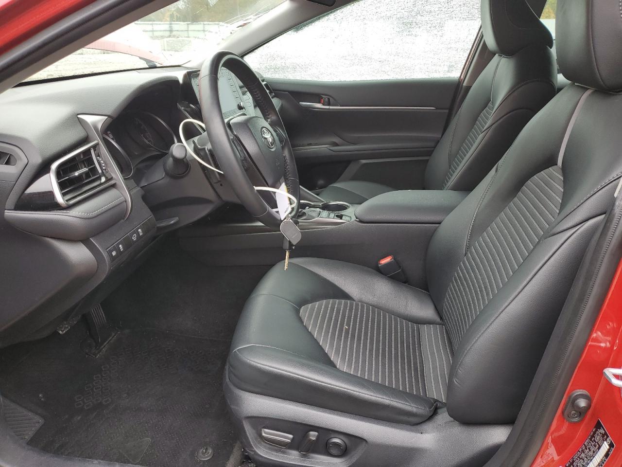 TOYOTA CAMRY SE NIGHT SHADE