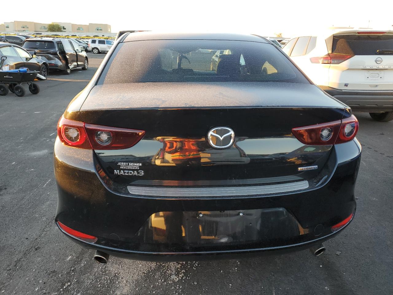 MAZDA 3 PREFERRED