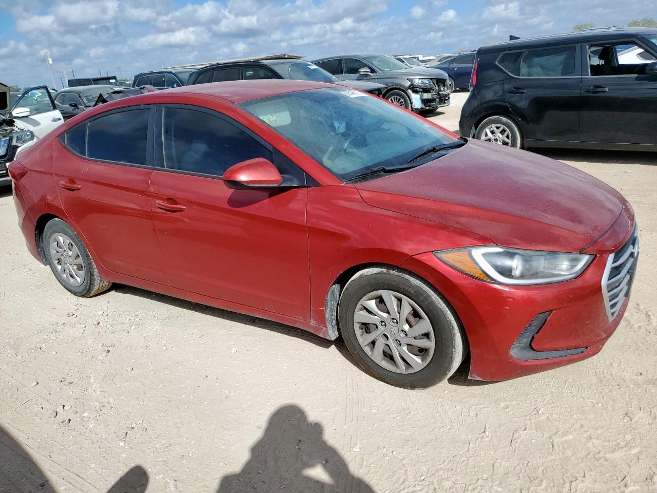 HYUNDAI ELANTRA SE