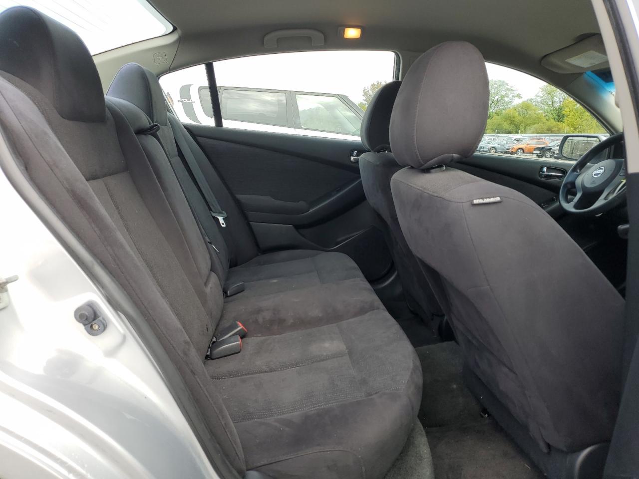 NISSAN ALTIMA BASE