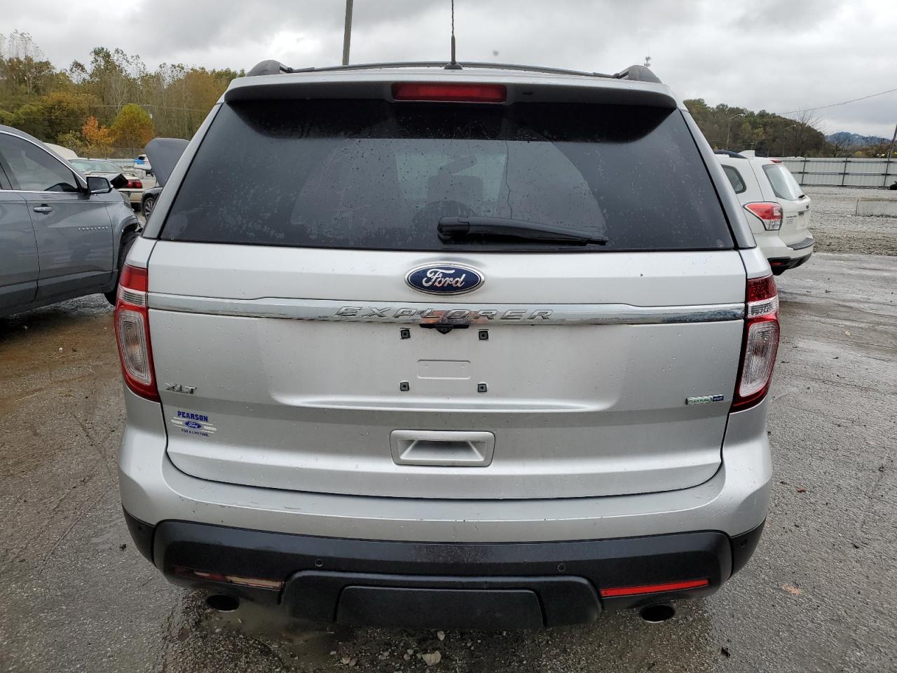 FORD EXPLORER XLT