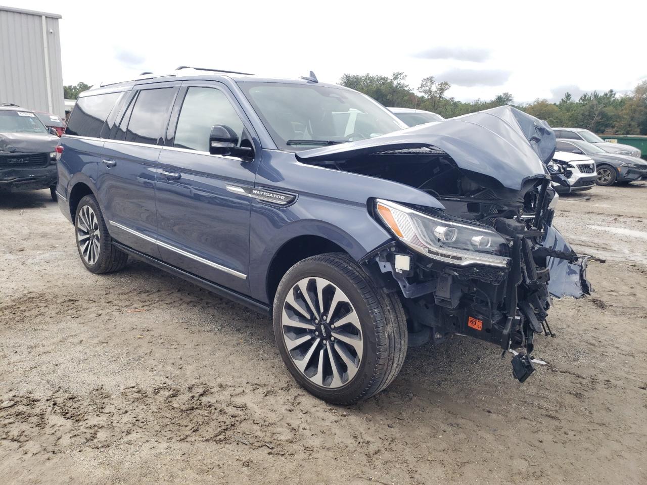 LINCOLN NAVIGATOR L RESERVE