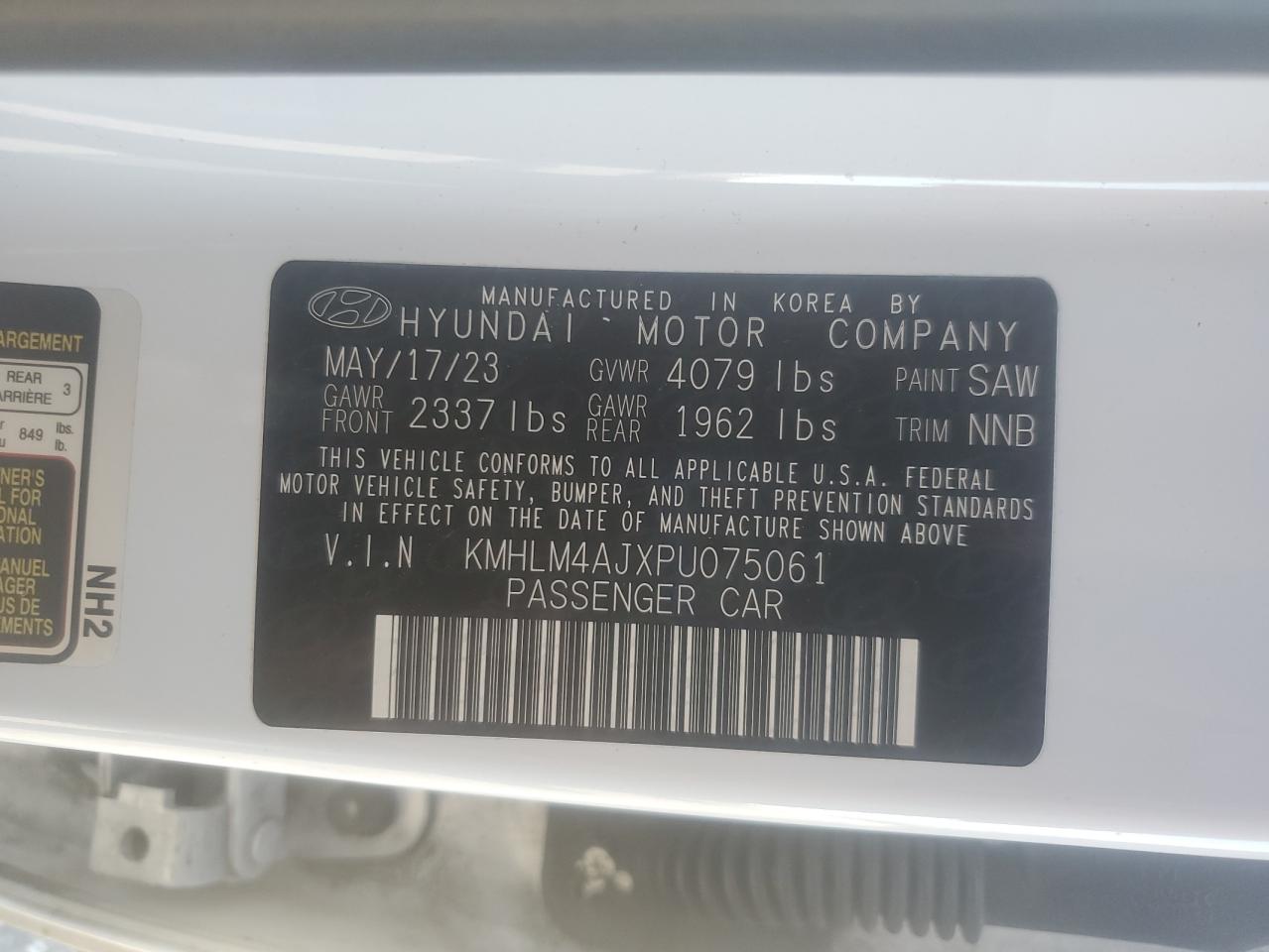 HYUNDAI ELANTRA BLUE