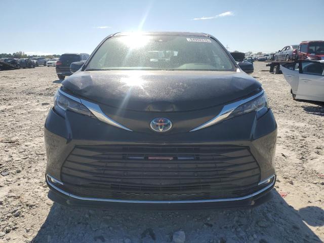 2023 TOYOTA SIENNA XLE #3312174106