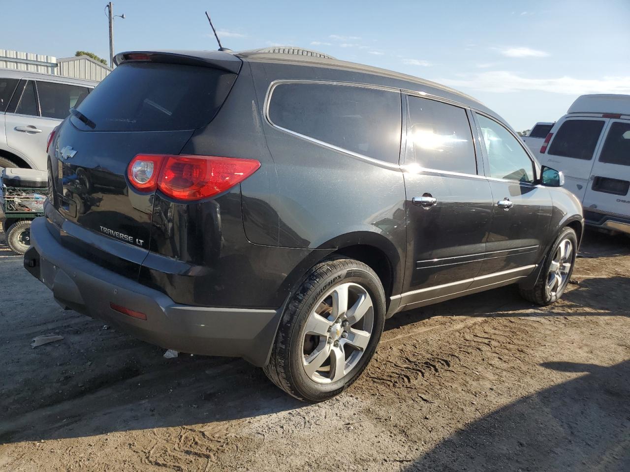 CHEVROLET TRAVERSE LT