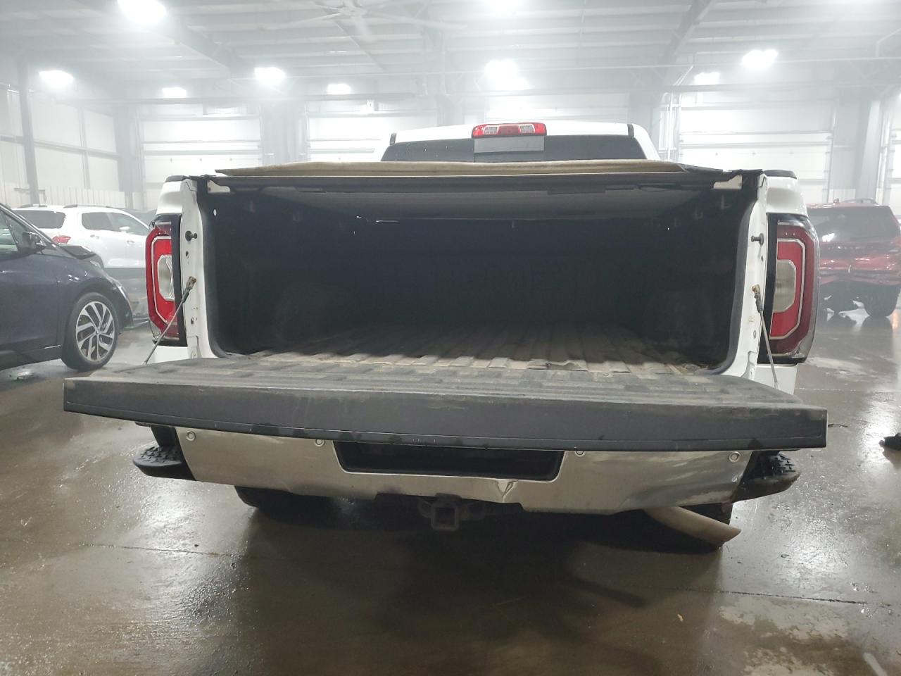 GMC SIERRA K1500 SLT