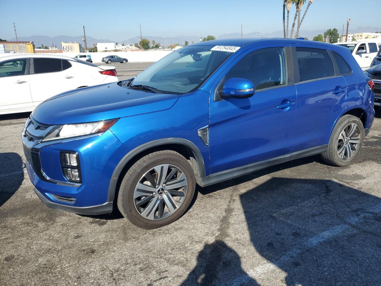 MITSUBISHI OUTLANDER SE