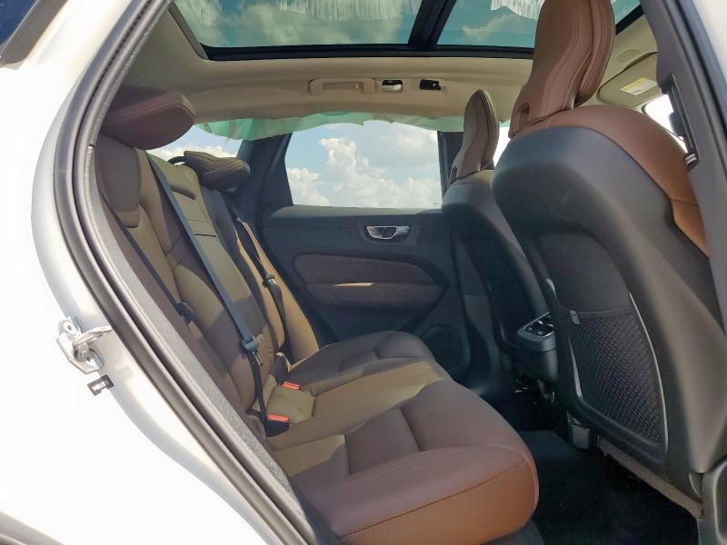 2020 VOLVO XC60 T5 IN YV4102DL9L1601505