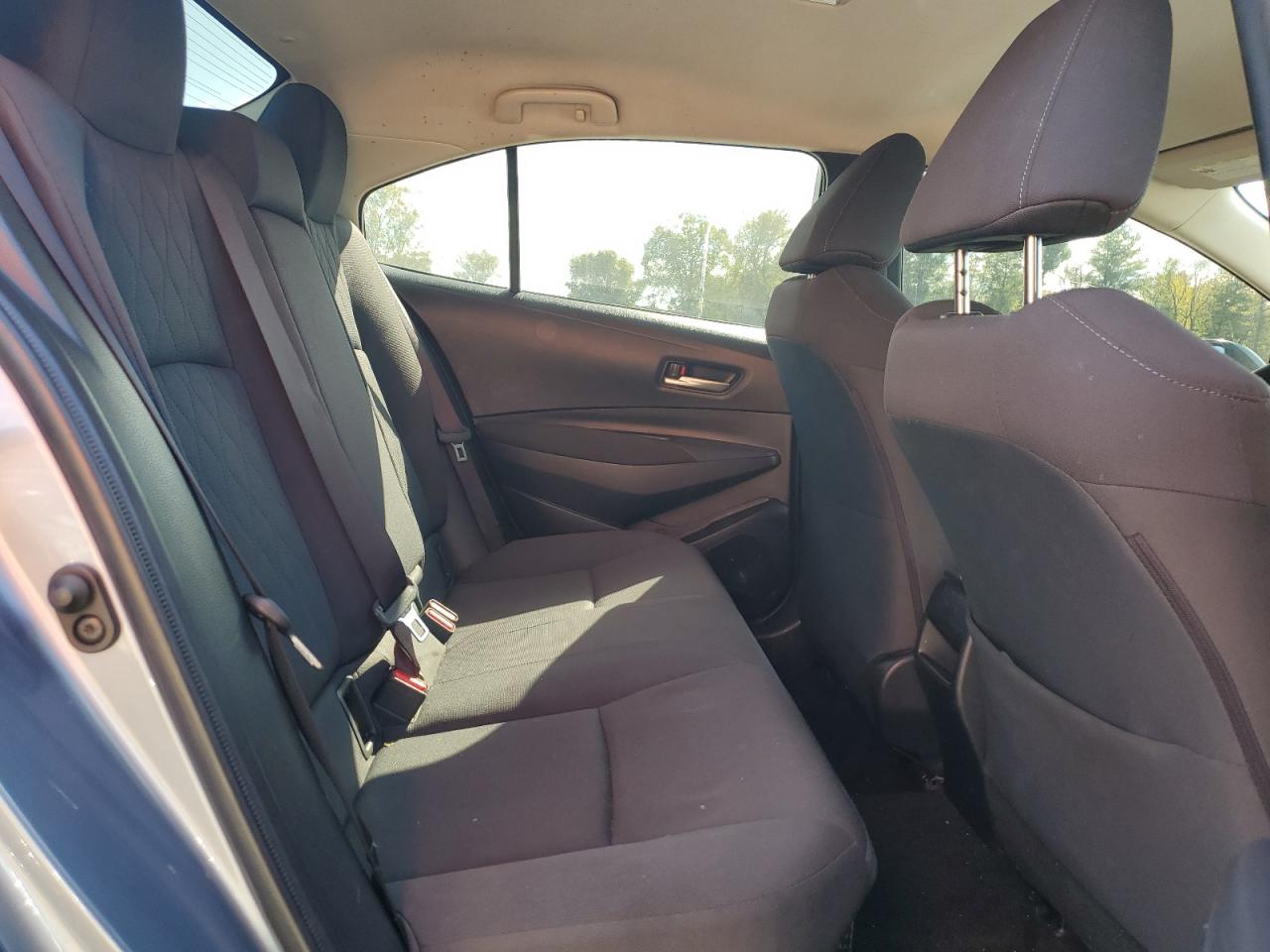 Lot #3301801373 2020 TOYOTA COROLLA LE