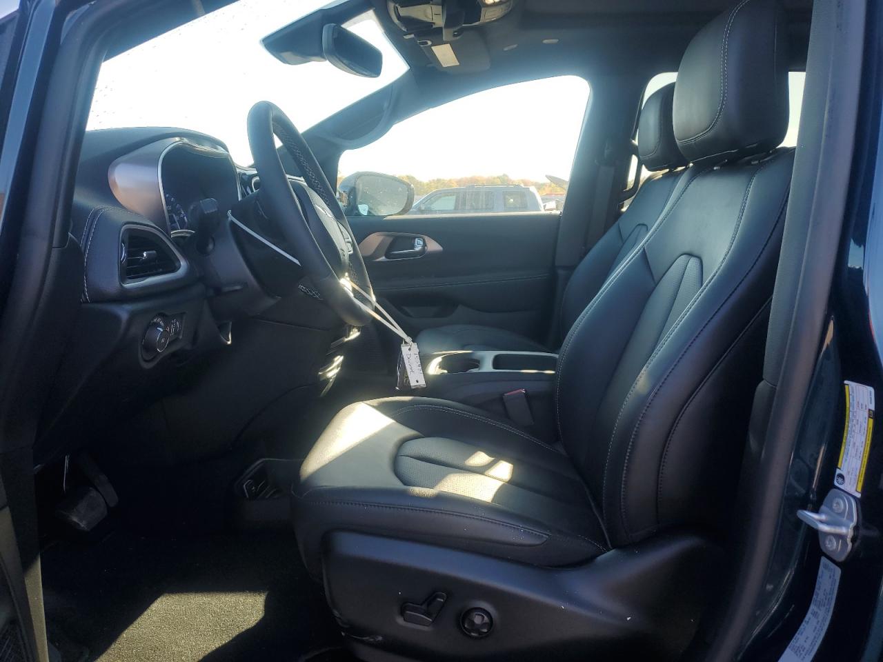 CHRYSLER PACIFICA SELECT