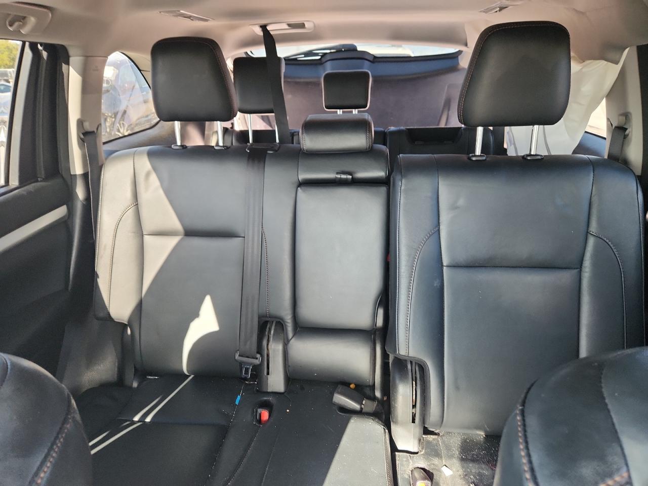 TOYOTA HIGHLANDER SE