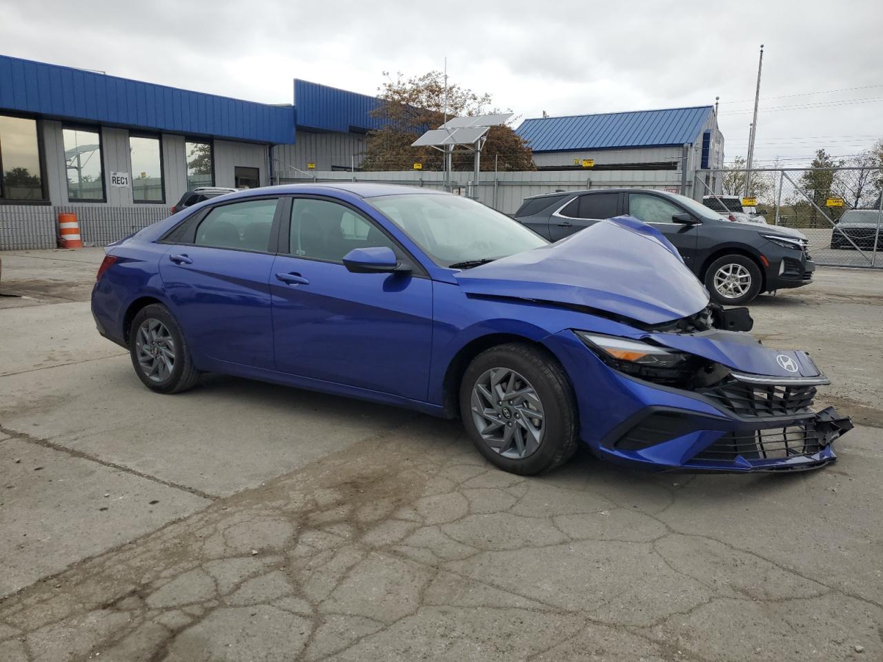 HYUNDAI ELANTRA BLUE