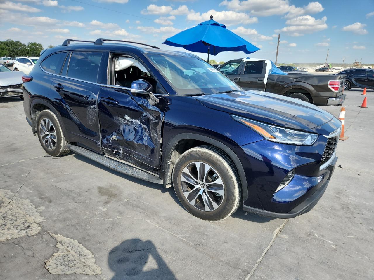 TOYOTA HIGHLANDER XLE