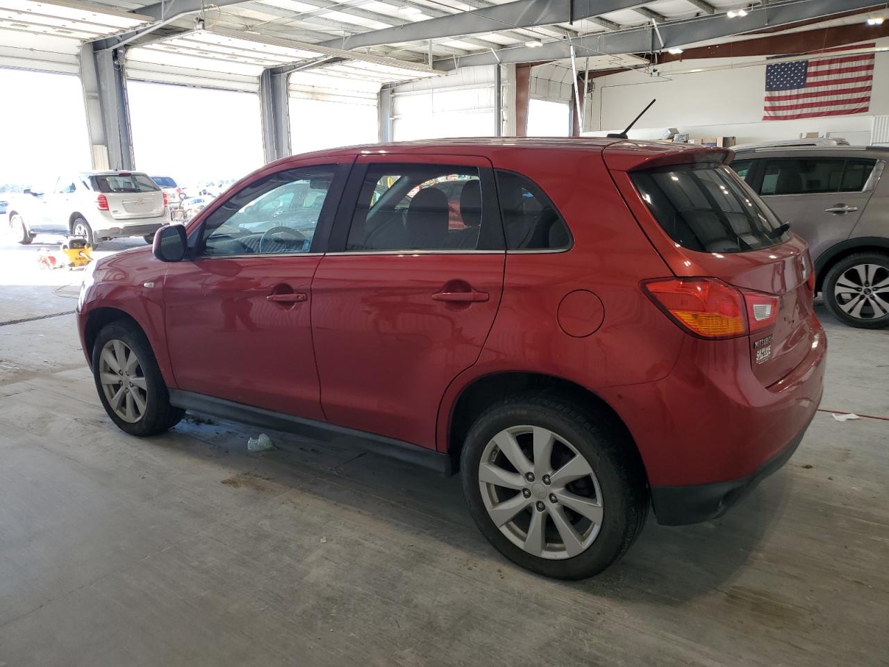 MITSUBISHI OUTLANDER SE